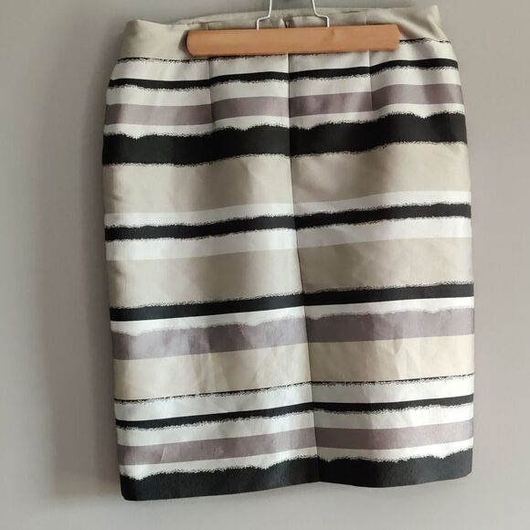 ⚓️✔️Hugo Boss Striped Pencil Skirt - Picture 2 of 5